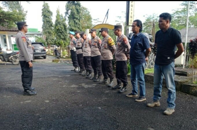 Polsek Tanjungsiang,Polres Subang menggelar apel pagi sebelum melaksanakan tugas