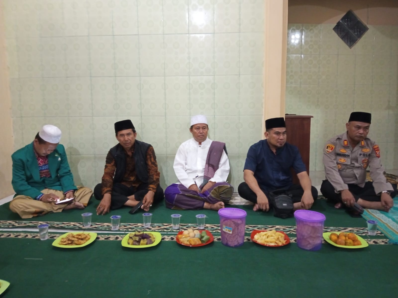 Program Unggulan Gagasan Camat Cisalak GM3(Gerakan Masyarakat Magrib Mengaji) Di Laksanakan Di Masjid Desa Cigadog Kecamatan Cisalak Kabupten Subang
