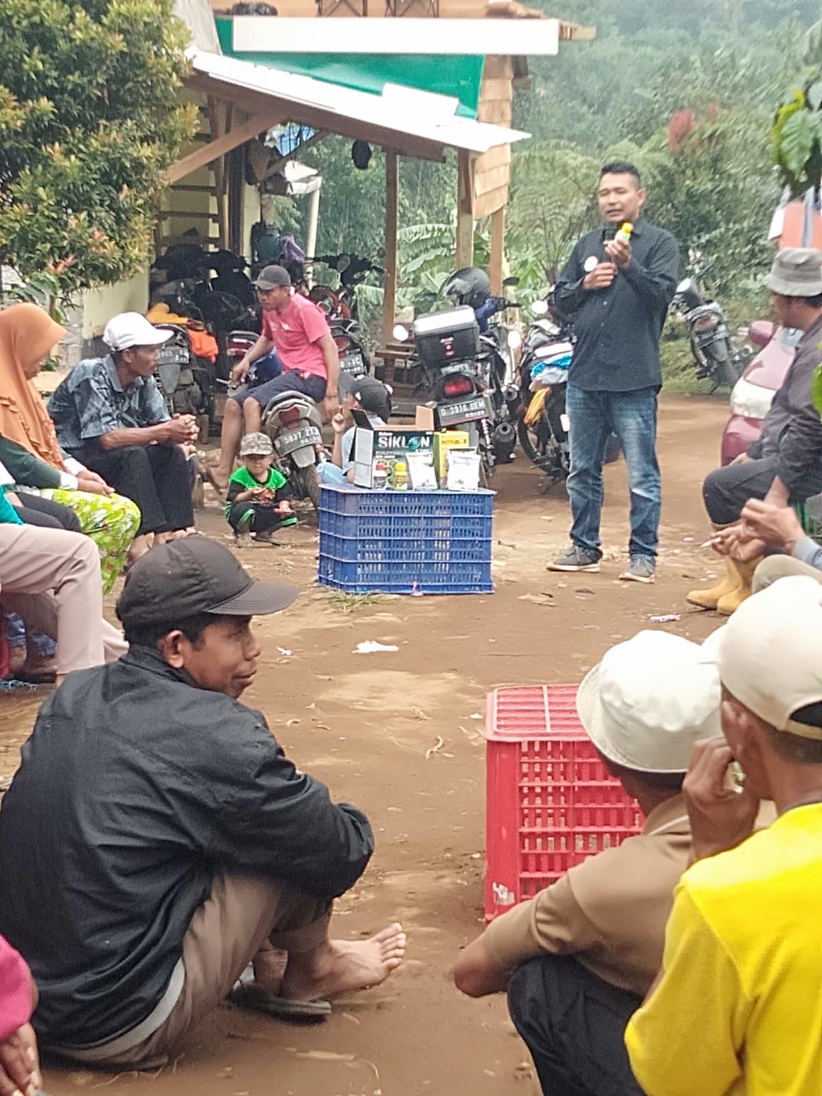 PT NUFARM INDONESIA SILATURAHMI KE KELOMOK TANI ALAM SUBUR