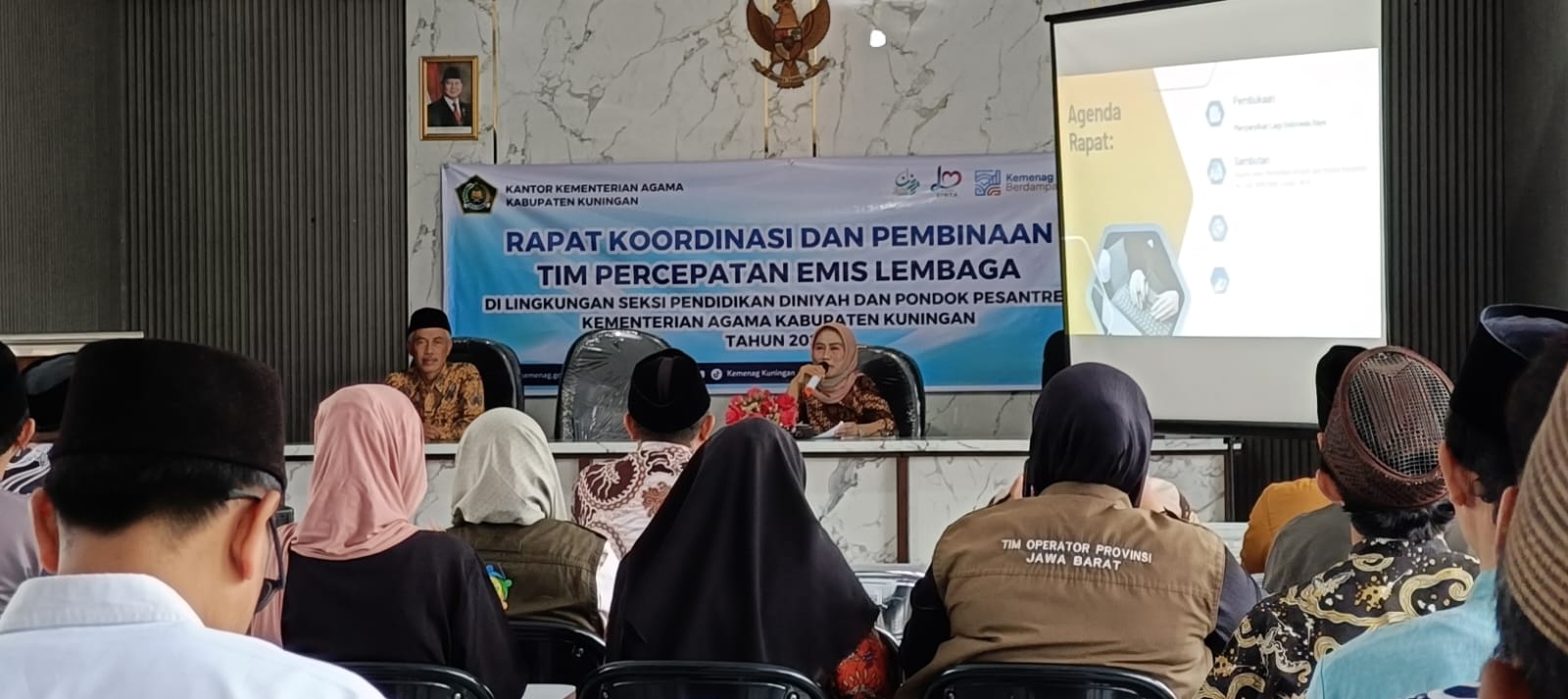 Puluhan Operator Diniyah Ikuti Rakor Percepatan EMIS yang Digelar Kemenag Kuningan