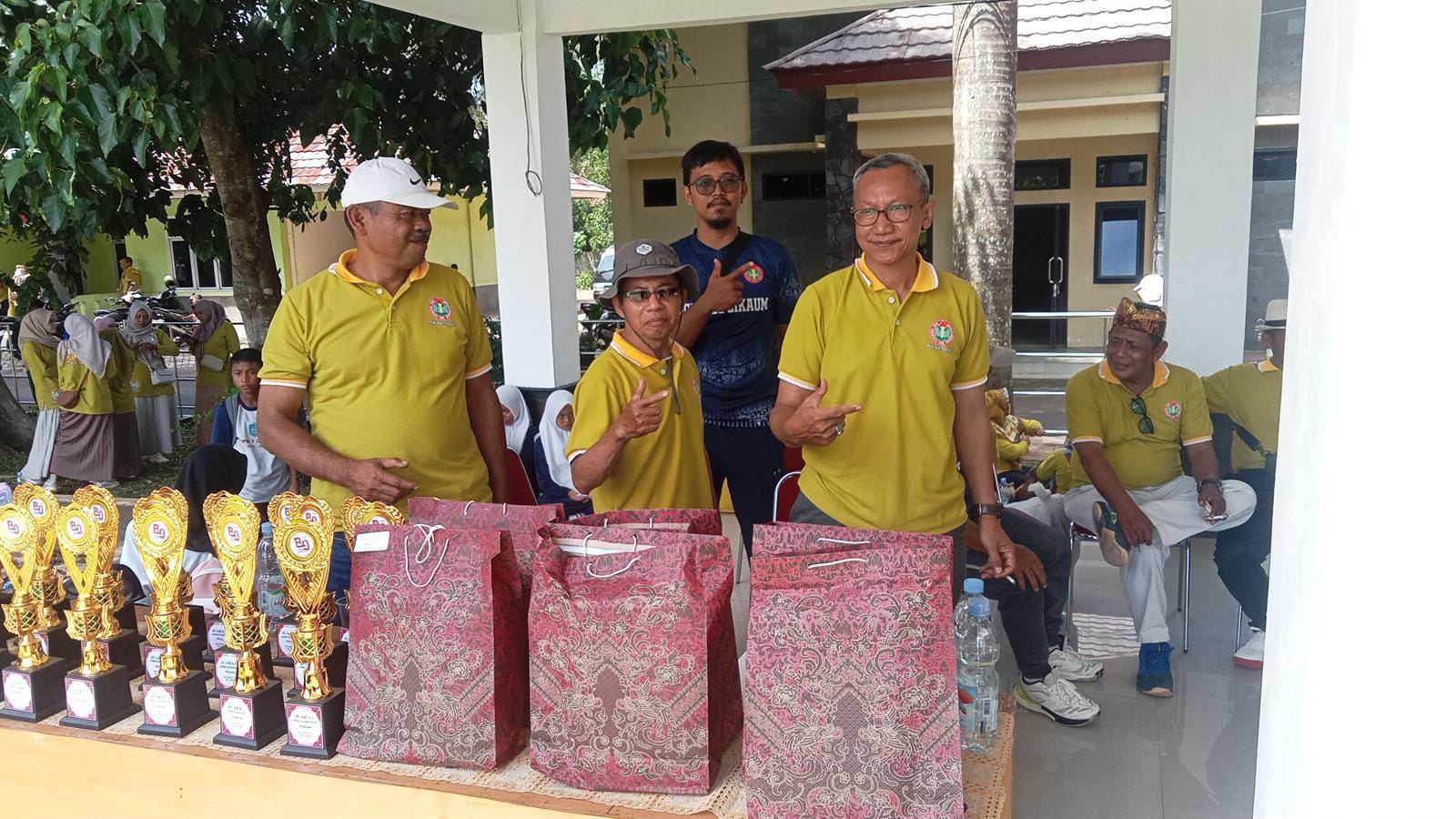 Puncak Rangkaian Kegiatan HGN Dan HUT PGRI -80 PGRI Cabang Cikaum Tahun 2025 Sukses