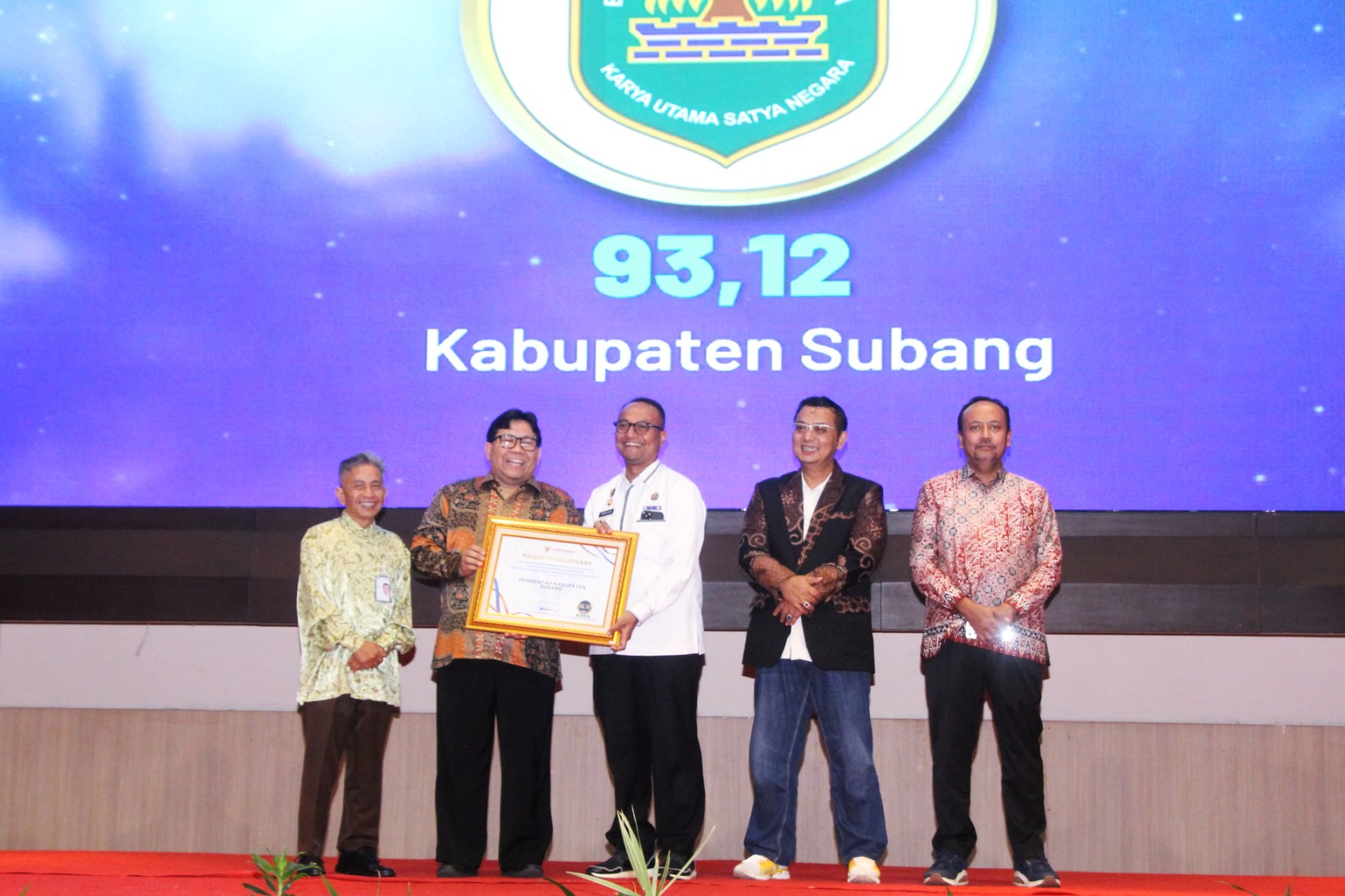 Raih Opini Kualitas Tertinggi Dalam Anugerah Kepatuhan Pelayanan Publik, Pj. Bupati Subang Harap Pelayanan Terus Ditingkatkan
