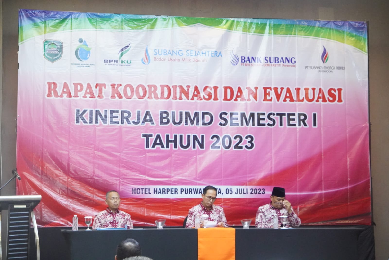 Rakor Evaluasi BUMD, Sekda Subang; "Mari Ciptakan Iklim Bisnis yang Sehat guna Bangkitkan Perekonomian"