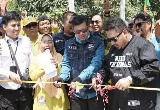RESMIKAN JALAN DI BLANAKAN, BUKTI PEMERATAAN PEMBANGUNAN