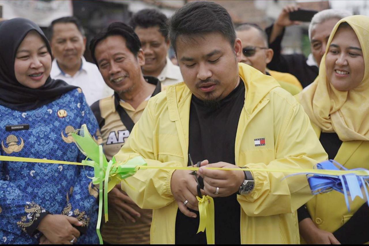 Resmikan Ruas Jalan Binong-Jatireja, Kang Rey: "Pembangunan Bisa Dilakukan dengan Pengorbanan