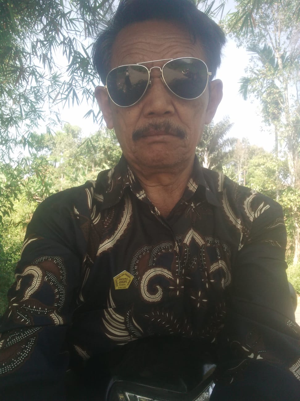 Riwayat Singkat Desa Cimeuhmal