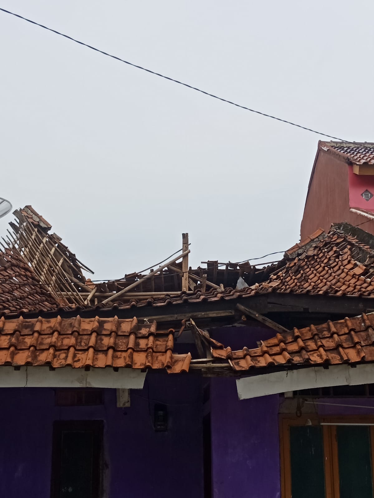 Rumah Warga Yang Sudah Tidak Layak di Huni Tidak ada Perhatian dari Aparat Setempat