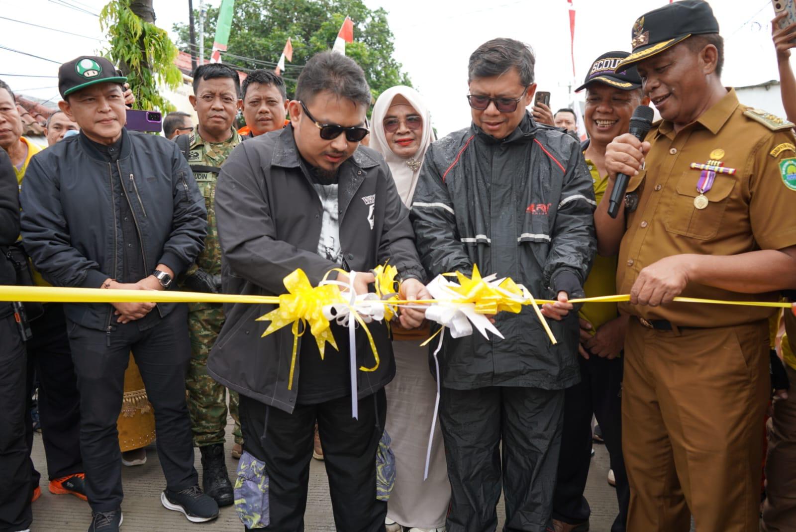 SABA DESA DI KECAMATAN CIBOGO, BUPATI SUBANG RESMIKAN RUAS JALAN MAJASARI - CINANGSI