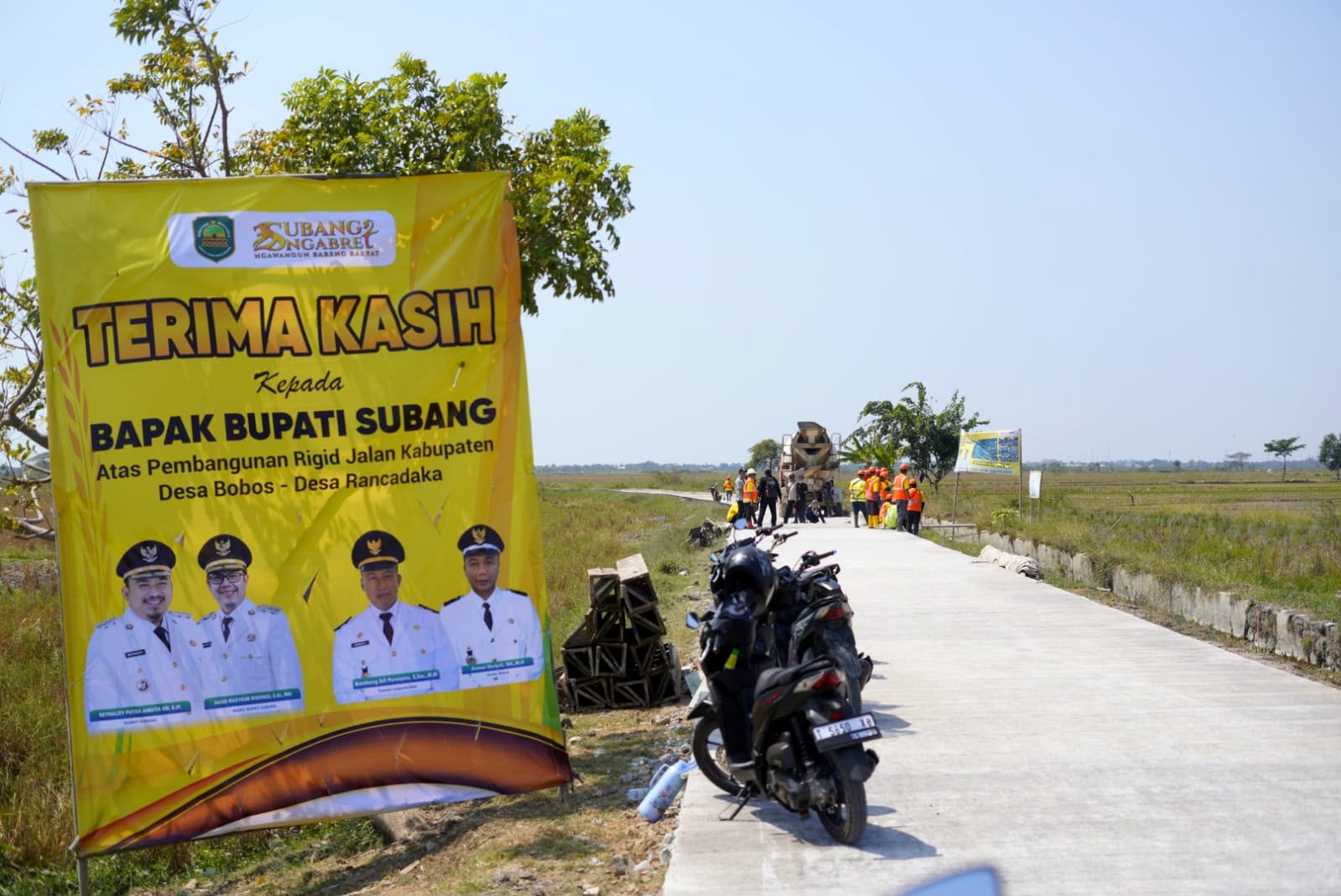 SABA DESA DI LEGONKULON, KANG REY TINJAU PENGERJAAN JALAN PRIORITAS BOBOS-RANCADAKA