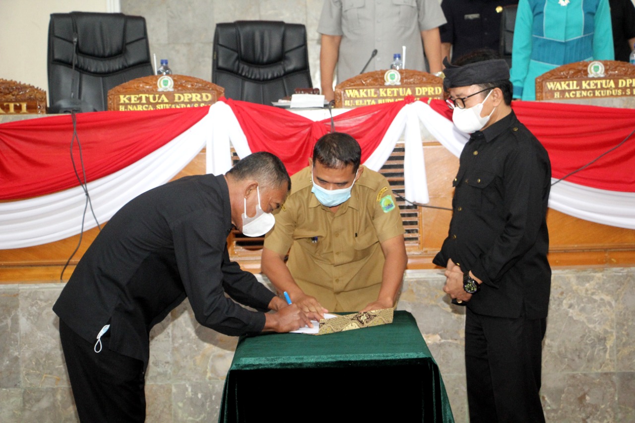 SAH, KANG JIMAT TANDA TANGANI BERITA ACARA, SUBANG MILIKI RAPERDA PERHUBUNGAN