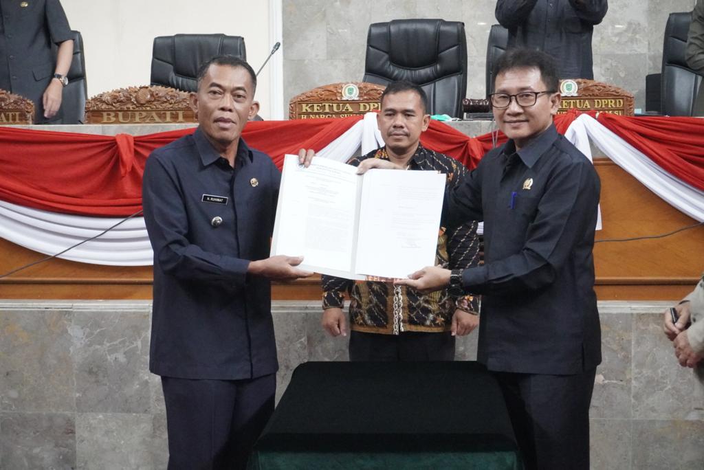 SAHKAN 2 RAPERDA, KANG JIMAT YAKIN SATU TAHAP MENINGKATKAN KESEJAHTERAAN MASYARAKAT SUBANG