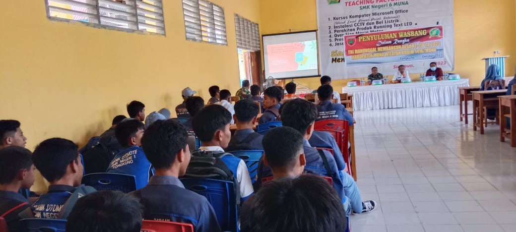 Satgas TMMD 118 Kodim 1416/Muna Sosialisasi Wawasan Kebangsaan Oleh Kesbangpol Muna Kepada Siswa-Siswi SMKN 6 Muna