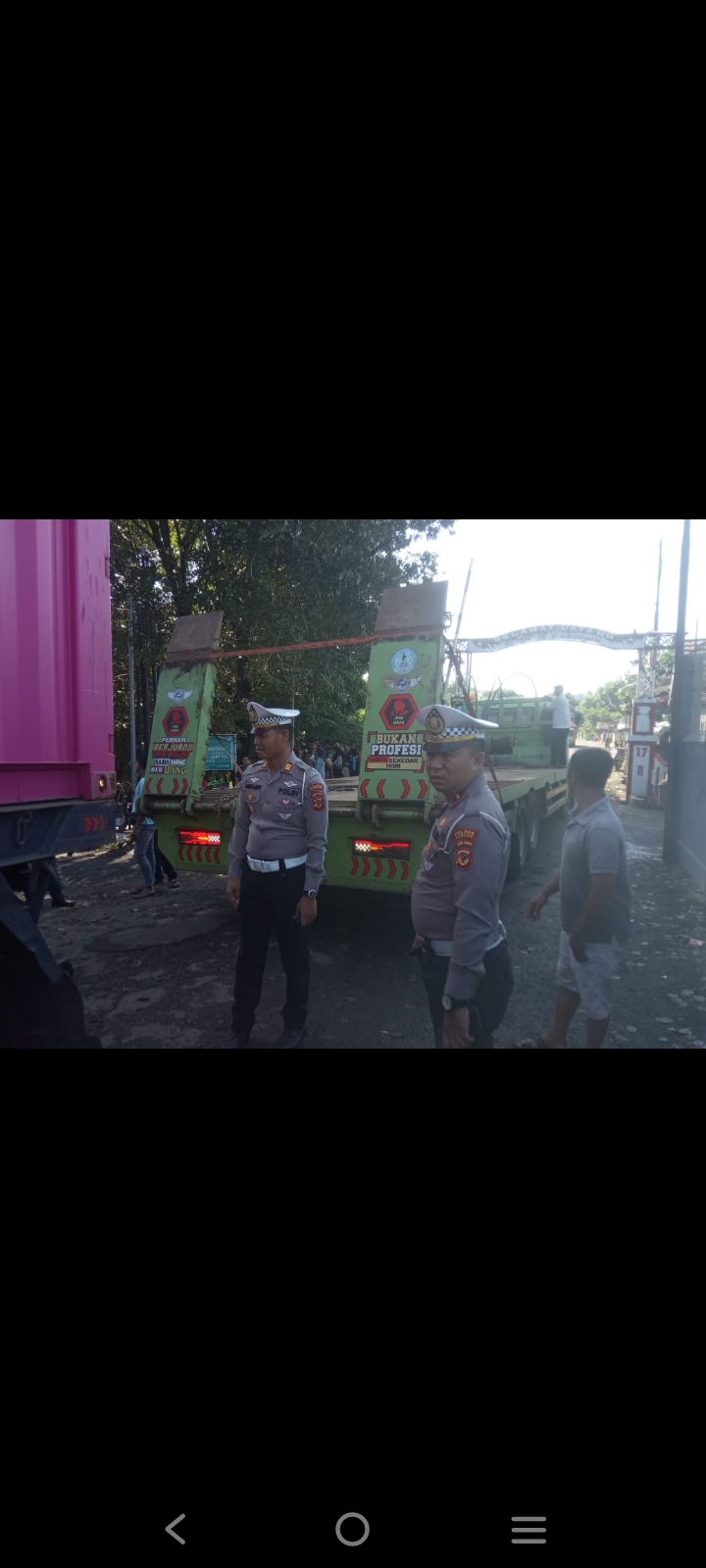 Satlantas Polres Subang Gerak Cepat  Turun Langsung Urai Kemacetan  Dapat Apresiasi Dari Masyarakat.