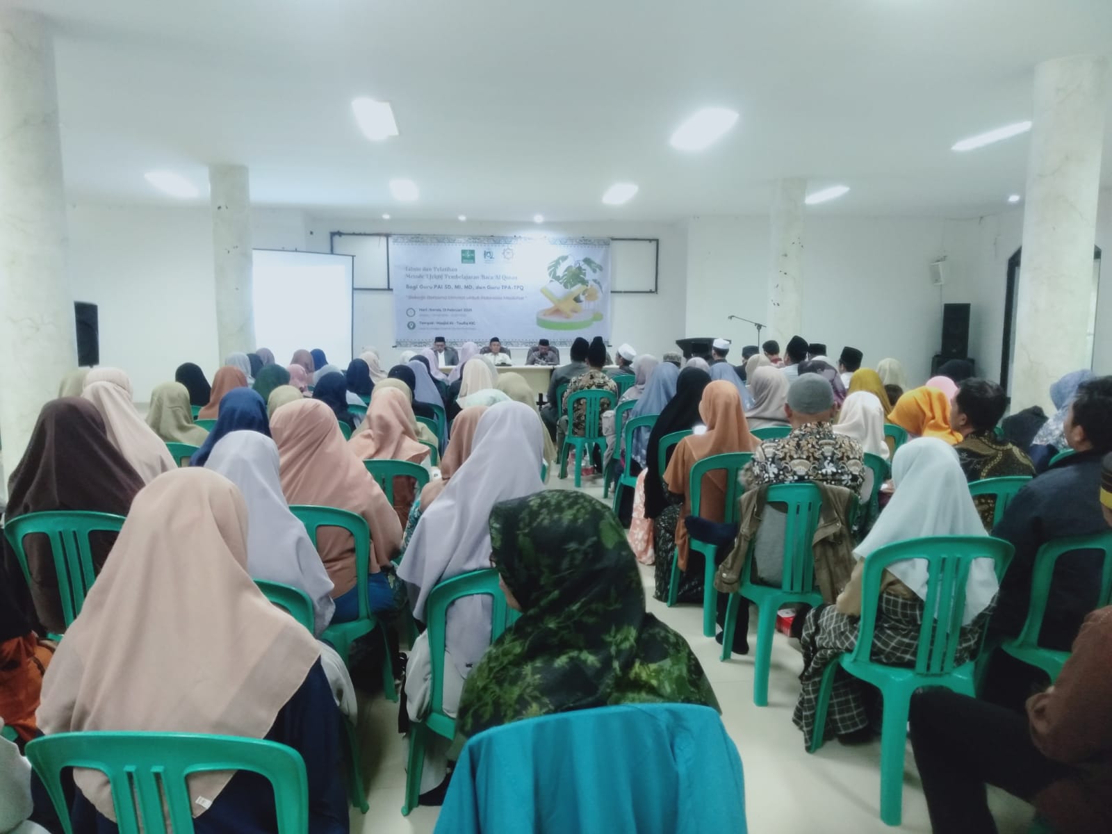 Sebanyak 50 Orang Guru MDT Mengikuti Pelatihan Cara Efektif Baca Quran