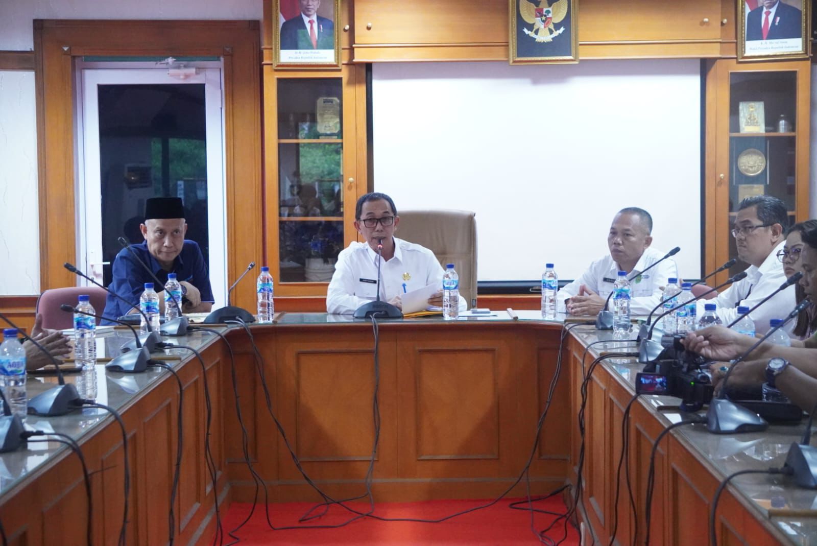 Sekda Subang Selenggarakan KONFERENSI PERS Terkait Isu Strategis