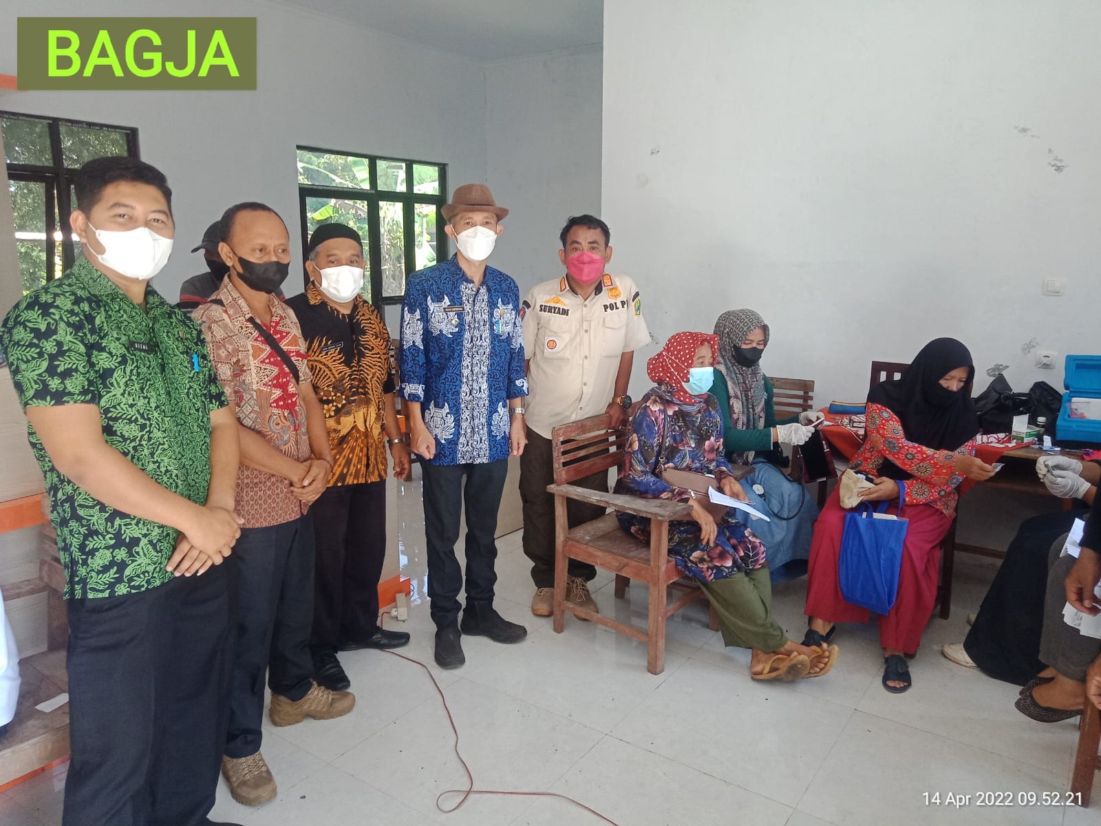 Sekitar 299 KPM Kecamatan Pagaden Barat Terima BPNT