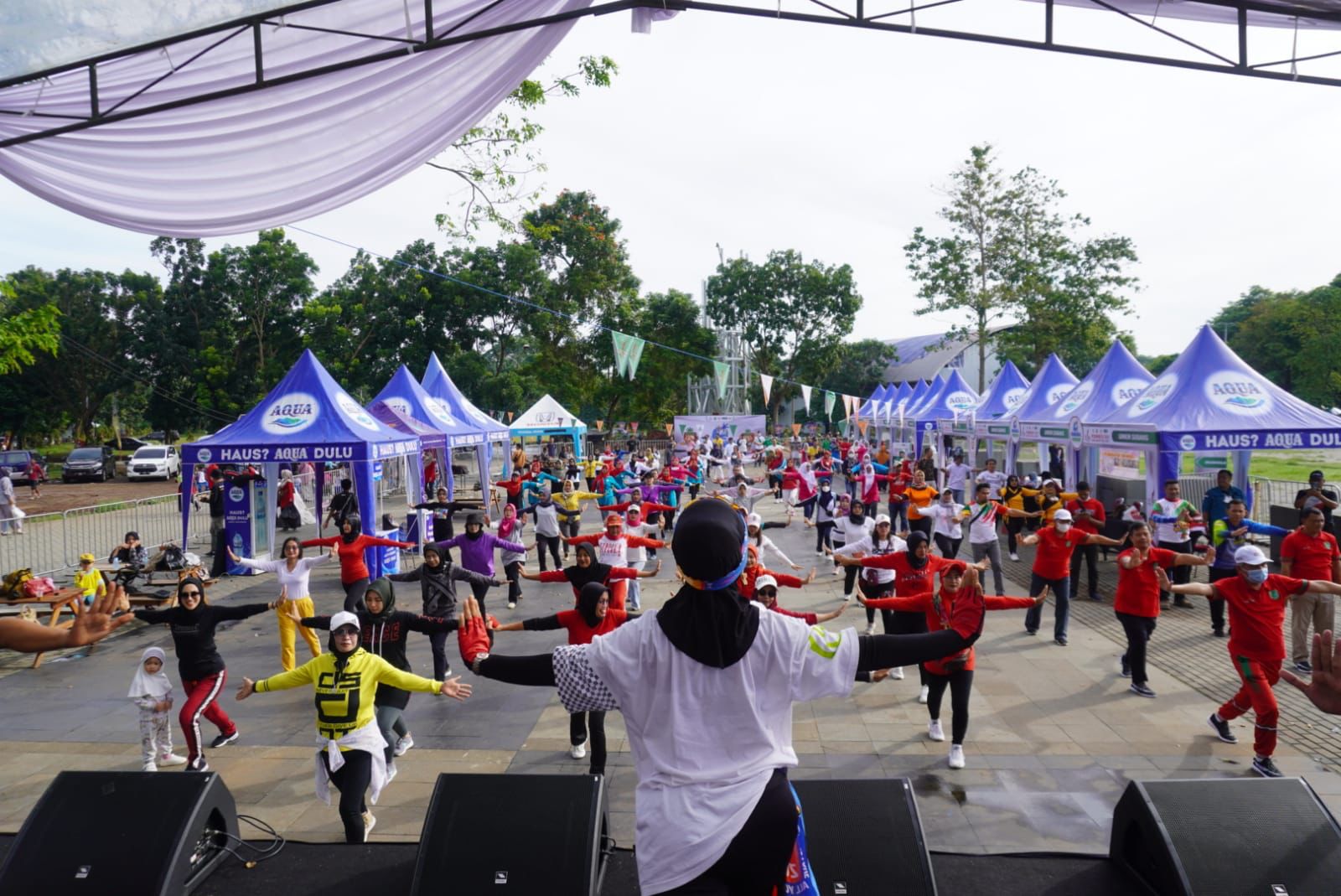 Sekretaris Daerah Kabupaten Subang Ikuti Senam Bersama di Hari Terakhir PORPROV XIV Jawa Barat