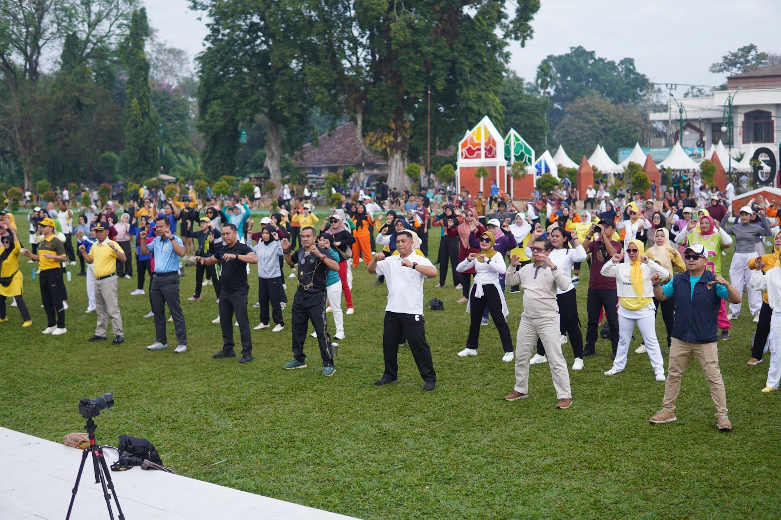 Senam Bersama Roadshow KPK,Kang Akur Tekankan : Kejujuran Harus Tertanam