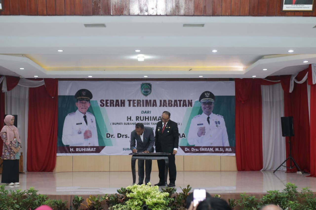 Serah terima dan pisah sambut Bupati Subang Kang Jimat pada PJ Bupati Subang Dr. Imran