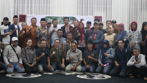 SILATURAHMI DENGAN JURNALIS SE-SUBANG, KANG JIMAT TEKANKAN KRITIK MEDIA SANGAT DIBUTUHKAN UNTUK KEMAJUAN