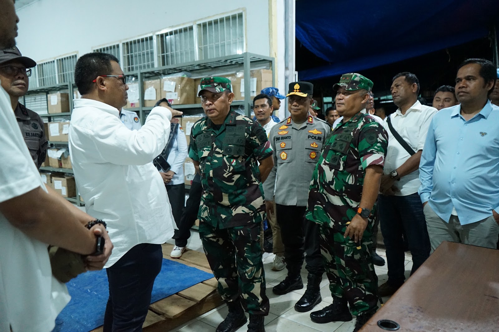 Sinergi TNI-Polri Kendari Patroli Gabungan Dalam Rangka Mengamankan Pilkada Serentak di Wilayah Kota Kendari