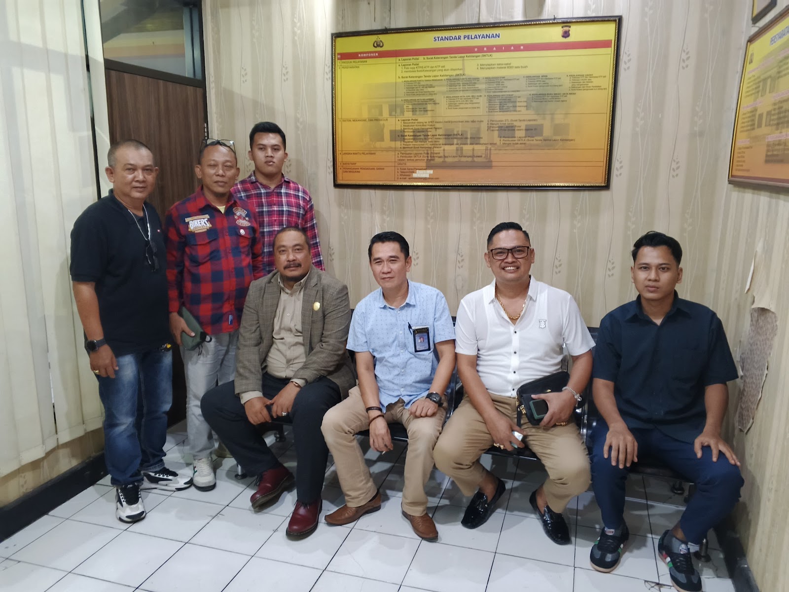 SLC (Subang Lawyer Club) menjadi kuasa hukum Jurnalis media Hade Jabar dalam Kasus pengeroyokan