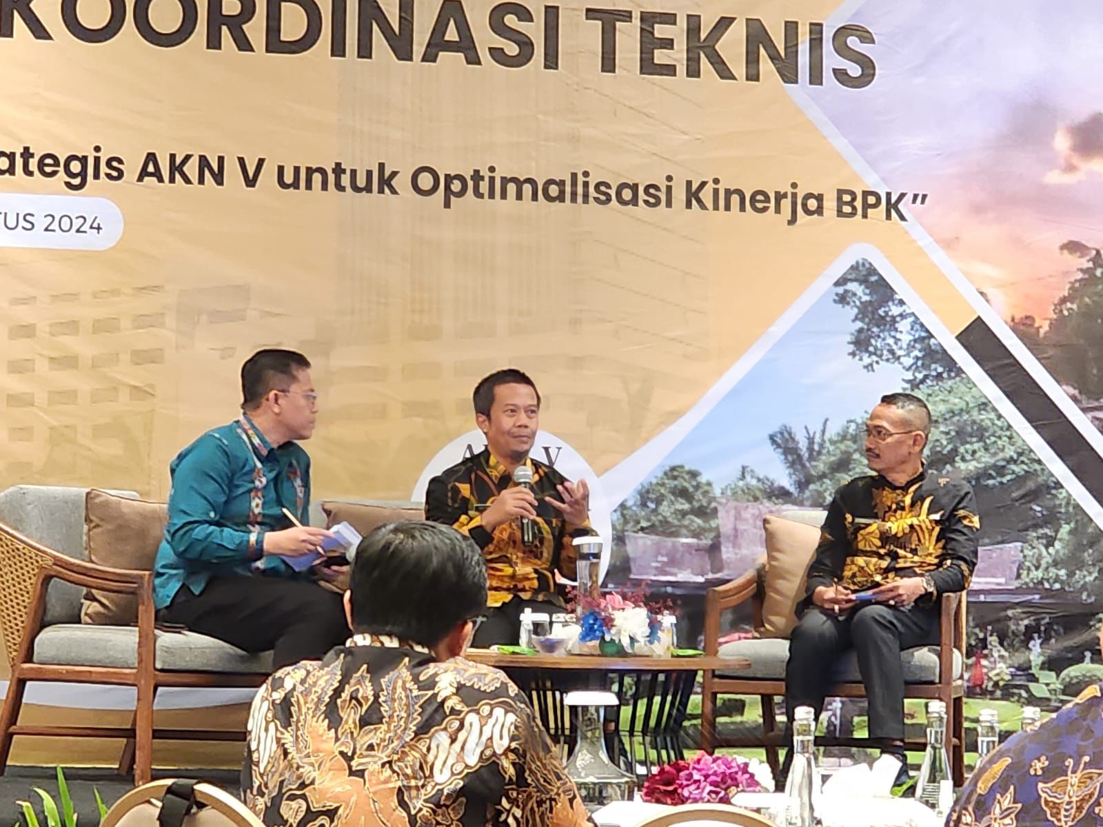 Subang Dianggap Mampu Atasi Defisit Anggaran, Kepala BKAD Subang jadi Narasumber