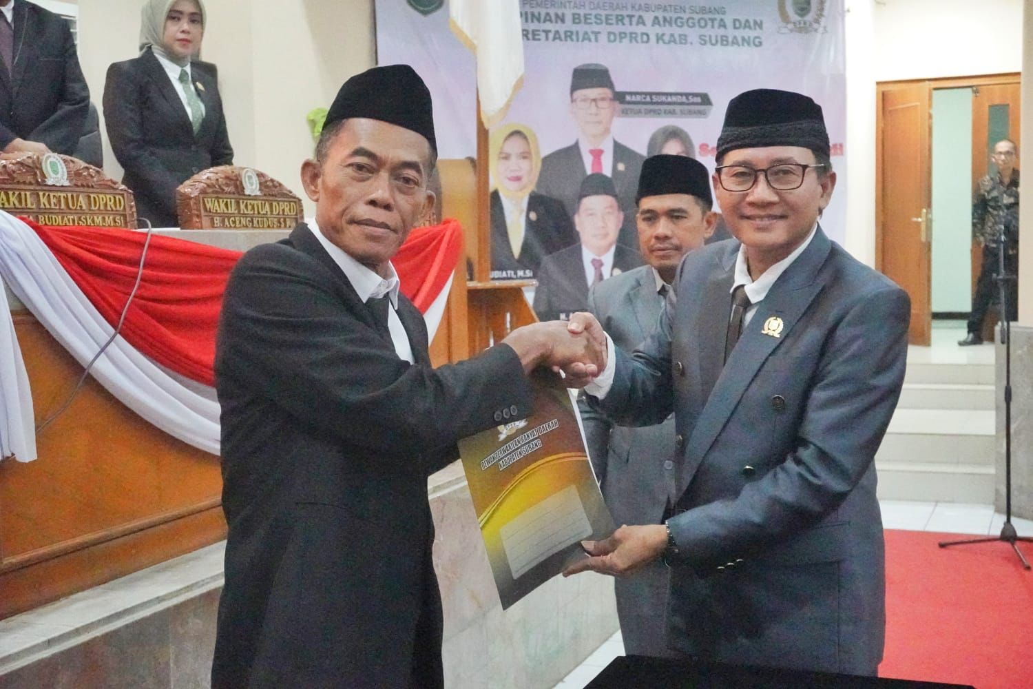 SUBANG MILIKI 4 RAPERDA DEMI PENINGKATAN KESEJAHTERAAN MASYARAKAT SUBANG