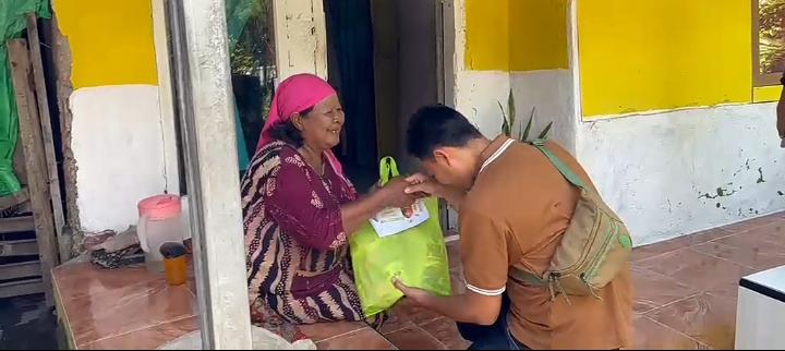 Tebar Kebaikan Berbagi Kebahagiaan Di Program Jum'at Berkah Jajaran Satreskrim Polres Subang Di Apresiasi  Masyarakat