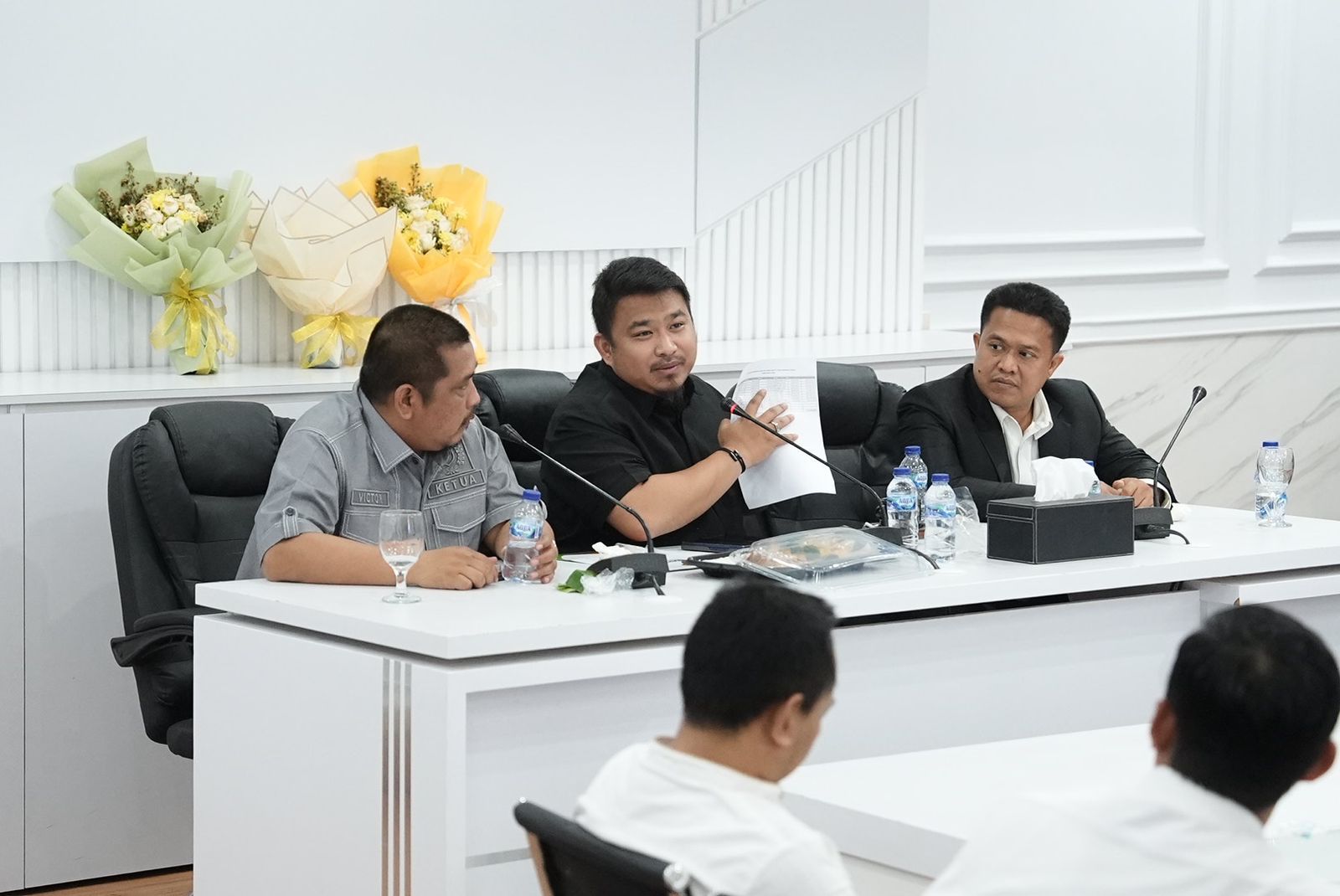 TERIMA AUDIENSI SERIKAT PEKERJA AQUA GRUP, BUPATI SUBANG SAMPAIKAN PESAN UNTUK LINDUNGI PEKERJA DAN TEGAKKAN KEBIJAKAN