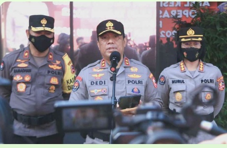 Tertiblah Berlalu - Lintas, Jelang Tahun Baru Polri Akan Menggelar Operasi Lilin