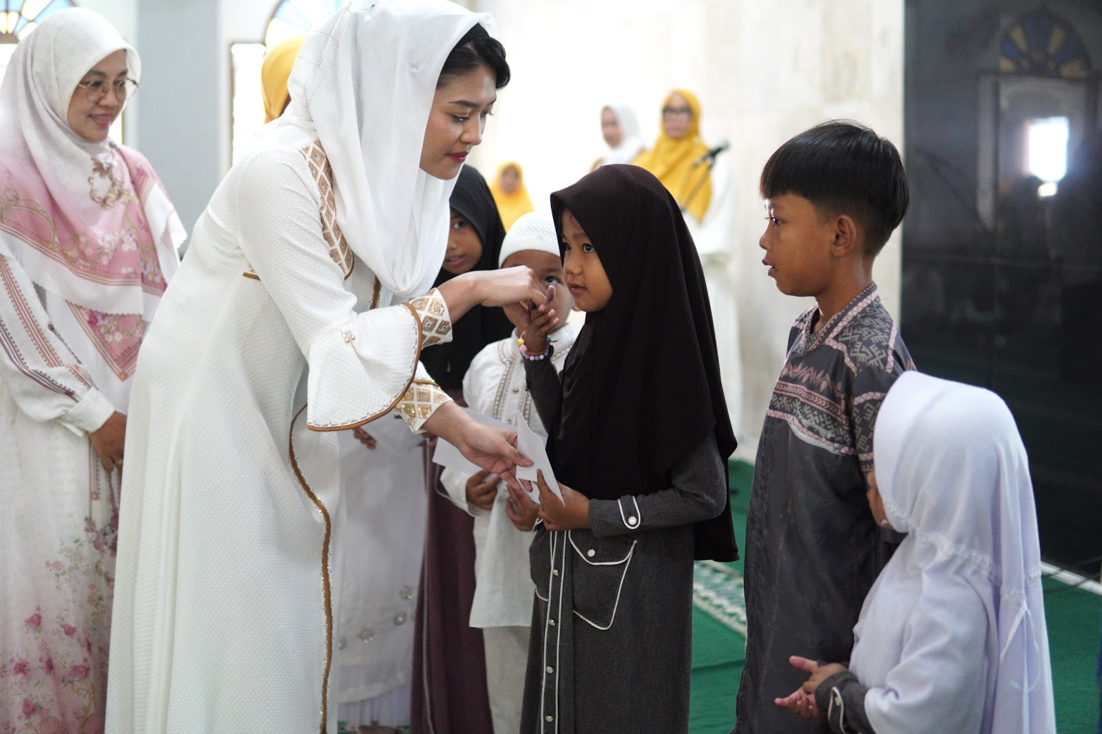TP PKK KABUPATEN SUBANG GELAR GEBYAR MUHARRAM 1448 H, TEBARKAN KEPEDULIAN BAGI ANAK YATIM