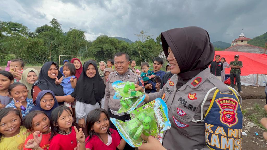 Trauma Healing Kembali Dilakukan Jajaran Personel Polres Subang  Kepada Korban Terdampak Gempa Cianjur