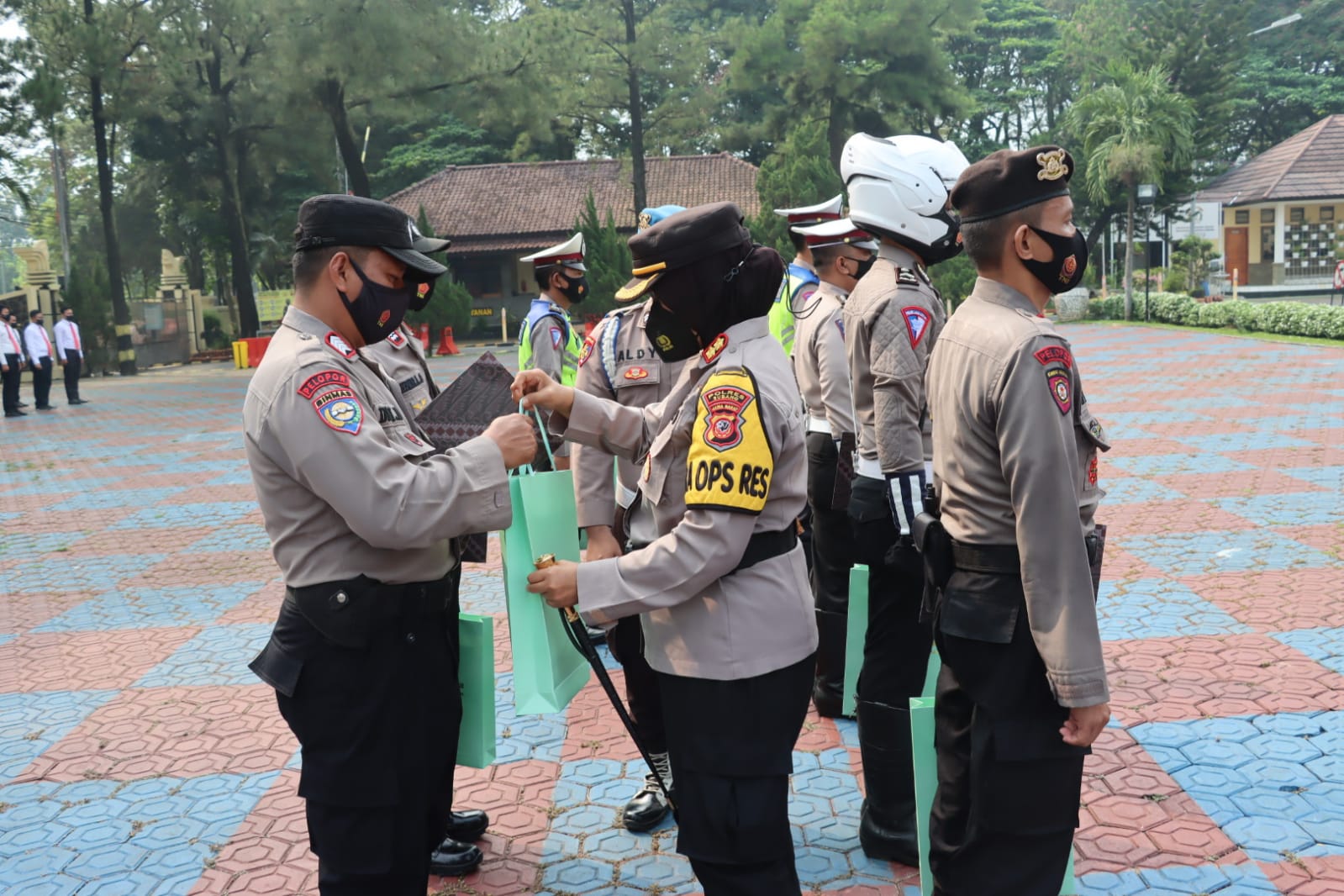 Tujuh Personil Polres Subang Dapat Penghargaan Ops Ketupat Lodaya