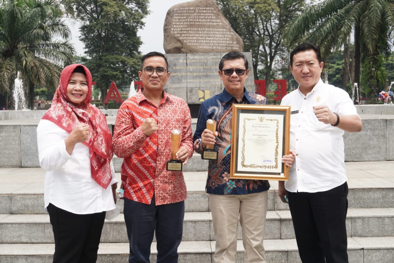 Wabup Subang Terima Penghargaan Katagori Kabupaten Paling Berkomitmen Dalam Penurunan Angka Stanting