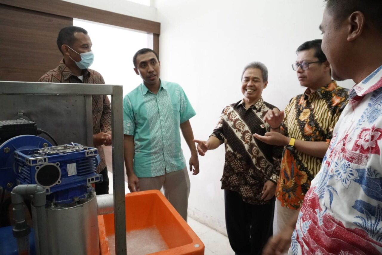 Wabup Subang, Uji Coba Alat Pembuat Bubur Es