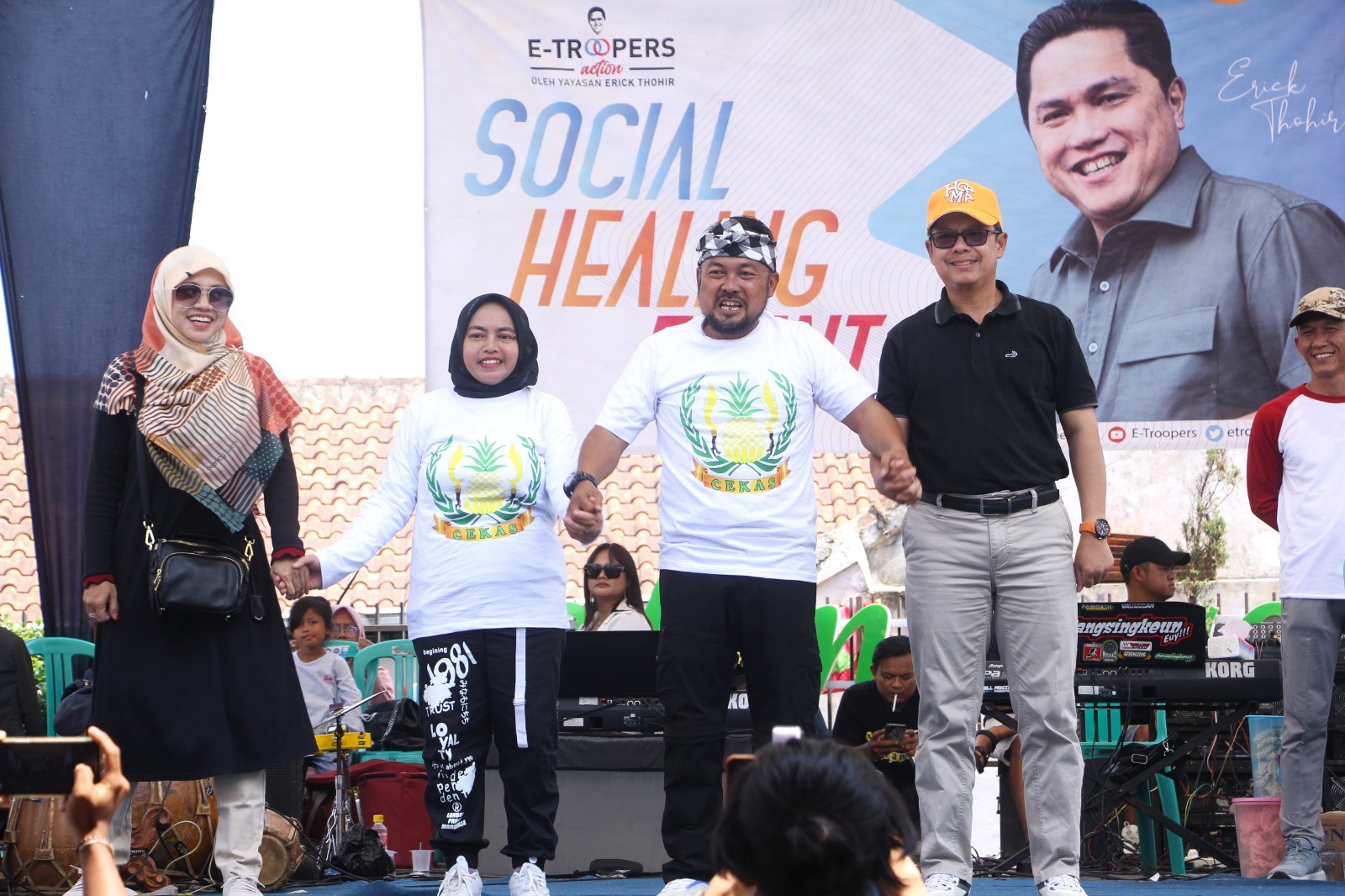 Wakil Bupati Subang, Agus Masykur Rosyadi menghadiri acara Milangkala Desa kumpay yang ke-202
