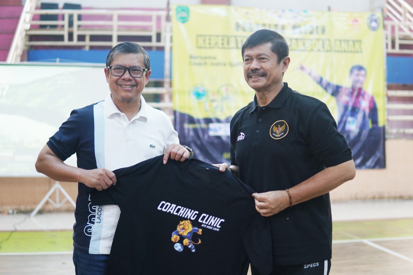 WAKIL BUPATI SUBANG BUKA COACHING CLINIC SEPAKBOLA ANAK: TEKANKAN PEMBINAAN BERKARAKTER SEJAK DINI DAN KEBANGGAAN AKAN HADIRNYA COACH INDRA SJAFRI