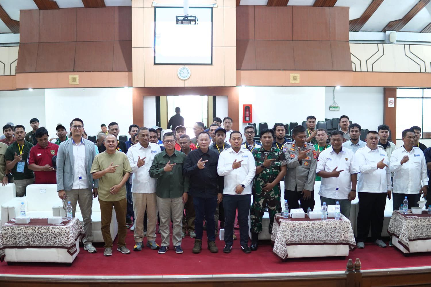 WAKIL BUPATI SUBANG BUKA KONGRES TAHUNAN PSSI ASKAB 2025, PERKUAT PEMBINAAN DAN PRESTASI SEPAK BOLA