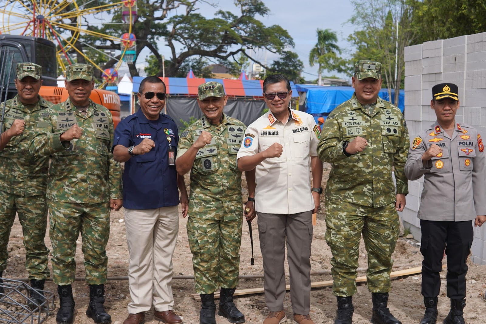 WAKIL BUPATI SUBANG DAMPINGI ASISTEN TERITORIAL (ASTER) PANGLIMA TNI TINJAU PERCEPATAN PEMBANGUNAN KOPERASI MERAH-PUTIH