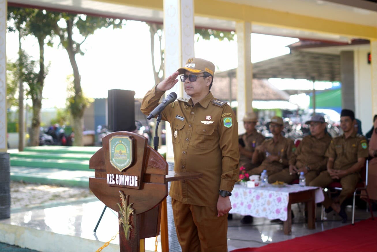 WAKIL BUPATI SUBANG HADIRI APEL PEMBUKAAN GEBYAR HUT KE-39 KECAMATAN COMPRENG, AJAK MASYARAKAT TERUS BERKARYA UNTUK SUBANG
