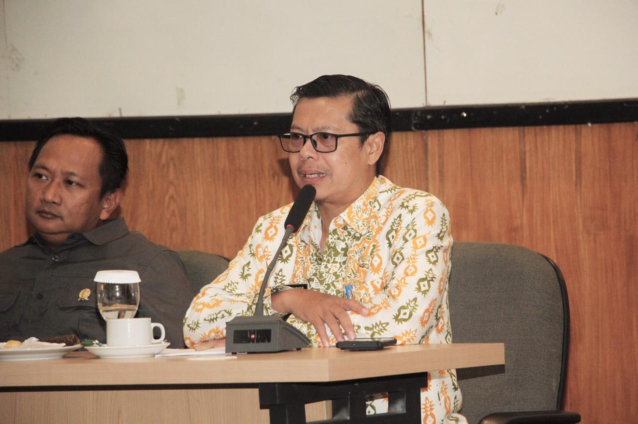 Wakil Bupati Subang menghadiri rapat pembahasan rencana pembentukan Calon Daerah Persiapan Otonomi Baru (CDPOB) Subang Utara