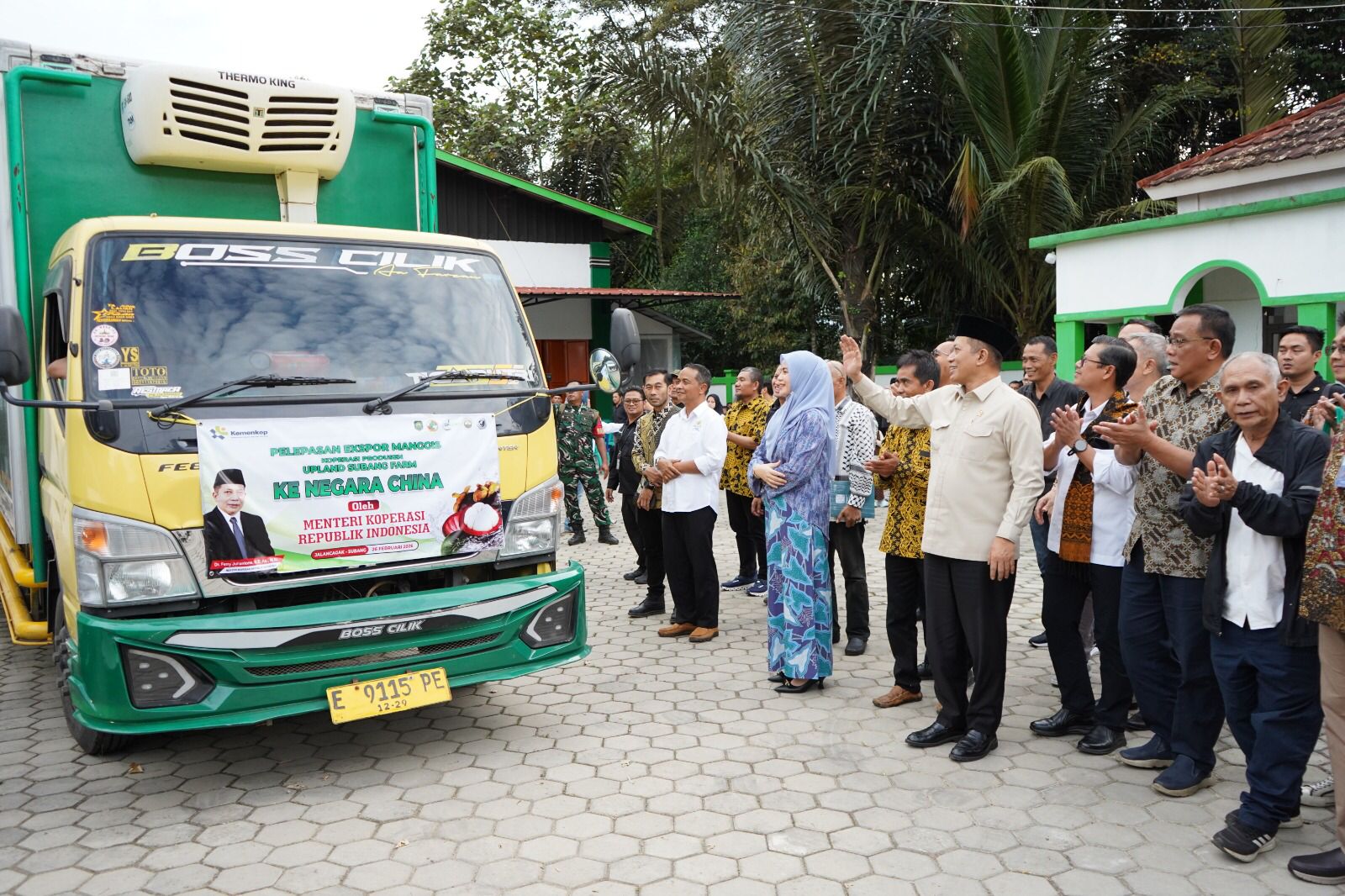 Wakil Bupati Subang Resmikan Ekspor 3 Ton Manggis ke China, Bukti Koperasi Subang Tembus Pasar Global
