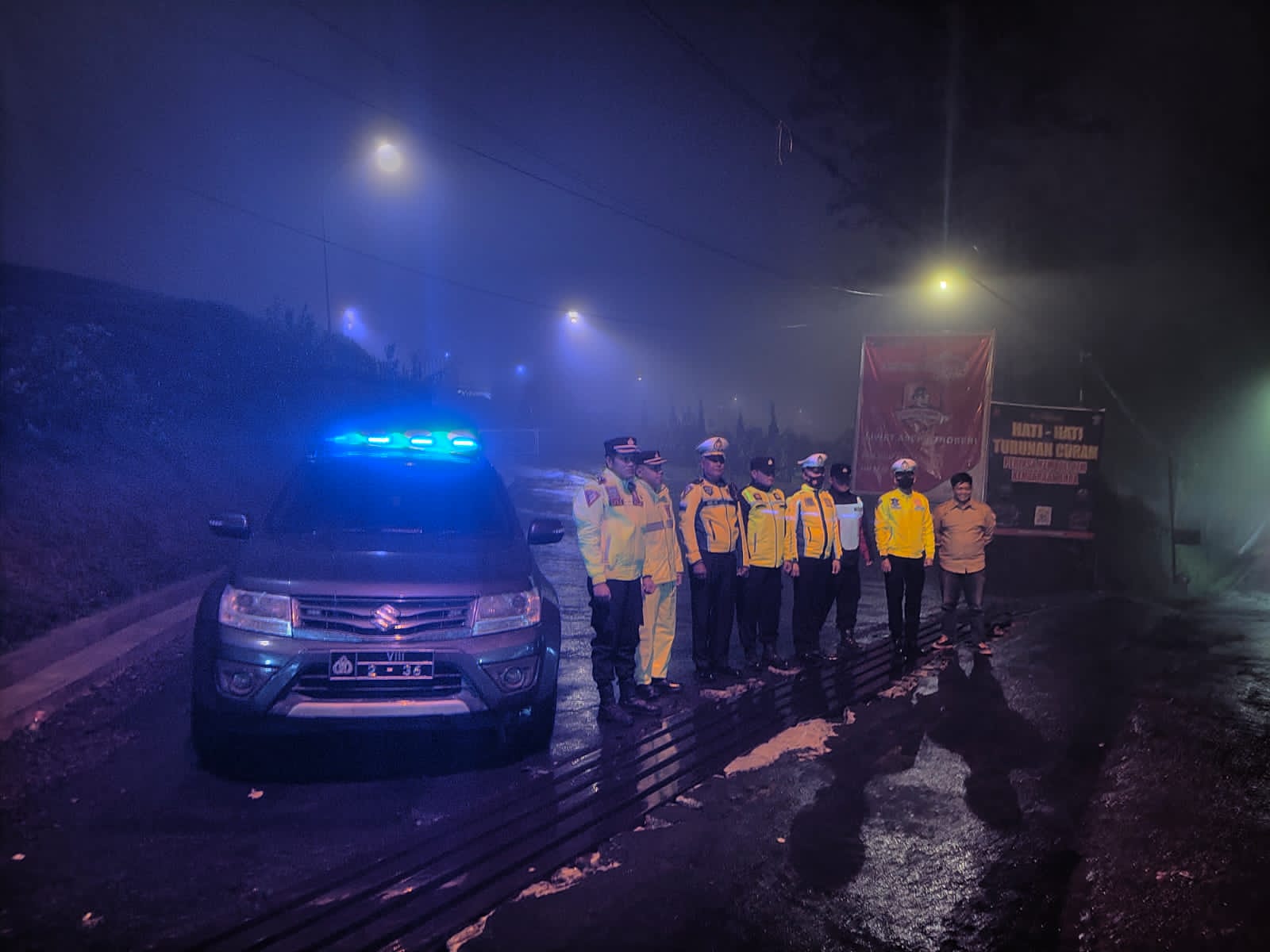 Walau Hujan Deras Wakapolres Subang Pimpin Giat KRYD Di Wilayah Subang Selatan