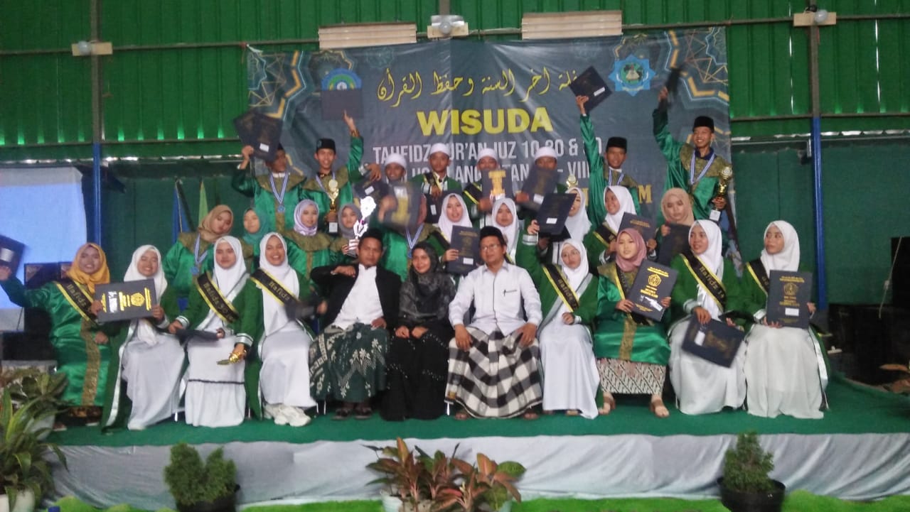 Wisuda Tahfidz Qur'an Juz 10,20,30, Lulusan angkatan ke VIII Ponpes Al-Ikhlas Raudhatul Ulum