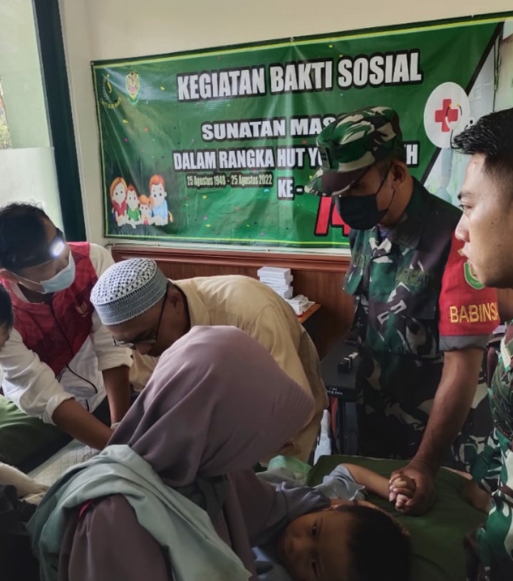 Yonif 312 Kala Hitam Mengadakan Bakti Sosial Pengobatan Dan Sunatan Massal